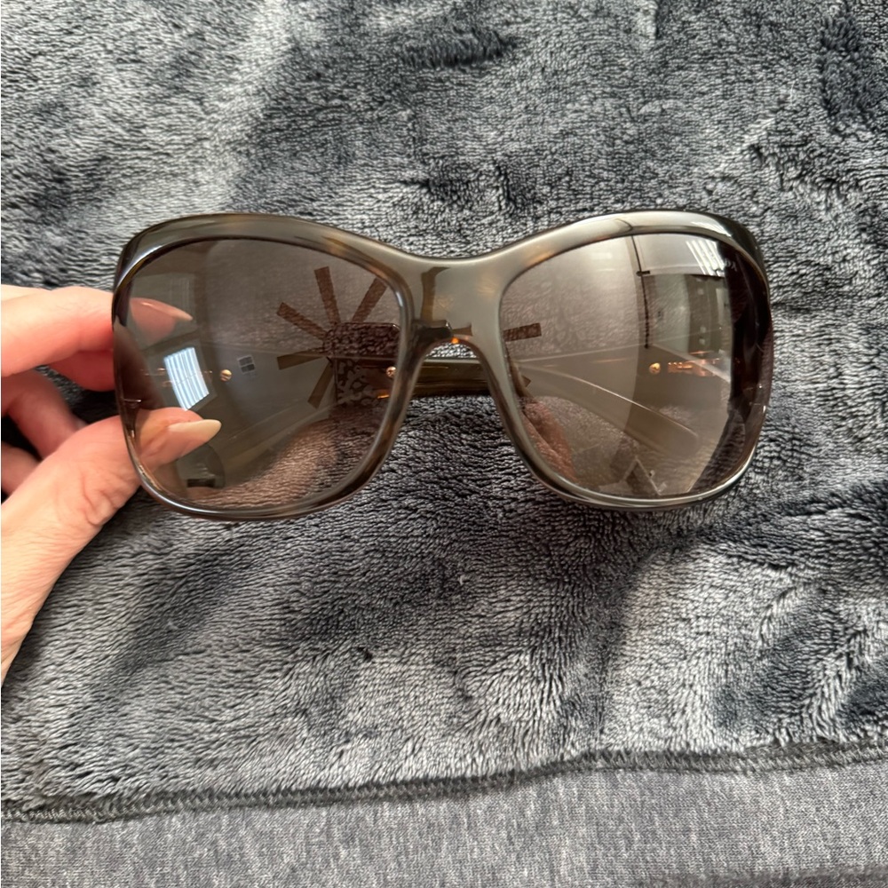 PRADA Stylish Oversized Sunglasses
